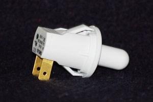 LIGHT SWITCH (297243800)